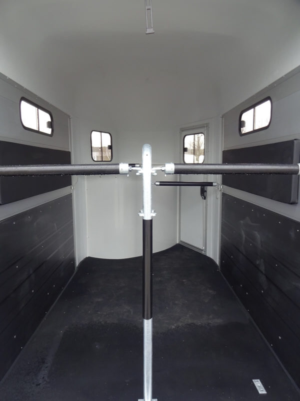 Cheval Liberte Gold 3 Sattelkammer Pullmann 2 Fahrwerk 2600kg Tempo 100 – Bild 17