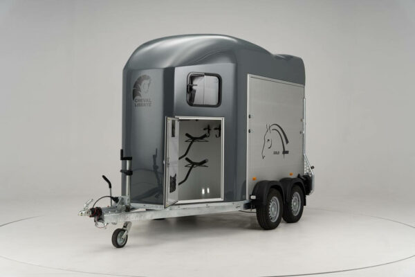 Cheval Liberte Gold Origins mit Sattelkammer 2000kg Tempo 100 – Bild 5