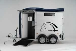 Cheval Liberte Touring Country Frontausstieg Sattelkammer 2600kg Pullmann 2 Fahrwerk Tempo 100