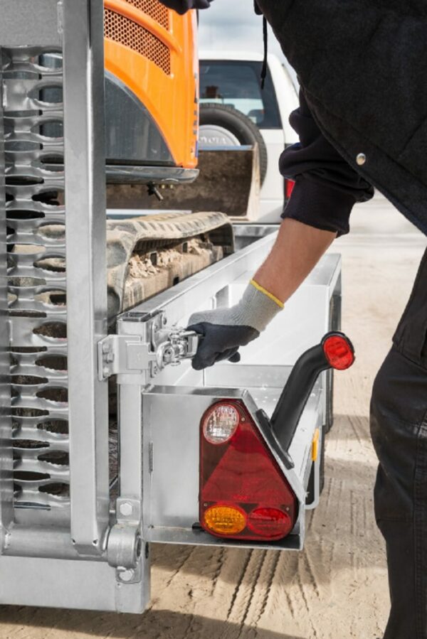 Saris MG Magnum Explorer 3500kg 3,06x1,68m 3500kg ForceOne-Paket – Bild 14