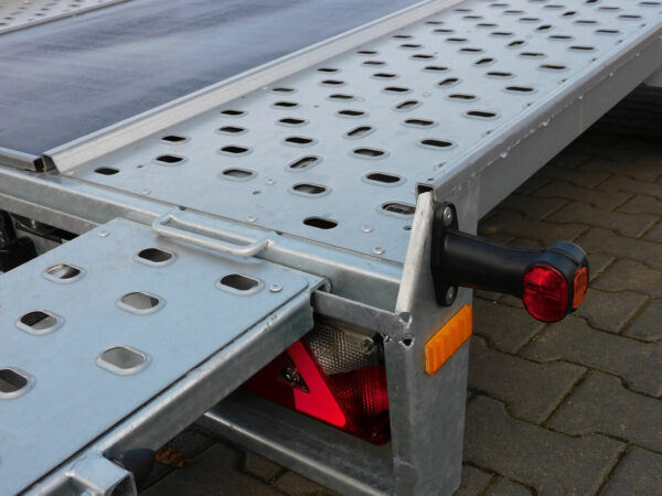 Stema ATOUR 4,00x2,03m 3000kg +geschlossener Boden – Bild 11