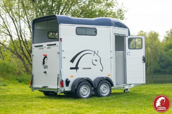 Cheval Liberte Touring Jumping V1 Sattelkammer Pullmann 2 Fahrwerk 2600kg Tempo 100 – Bild 8