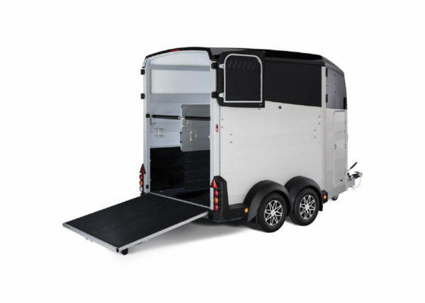 Ifor Williams HBX 511 Sattelkammer