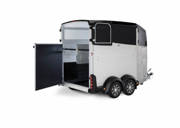 Ifor Williams HBX 511 Sattelkammer