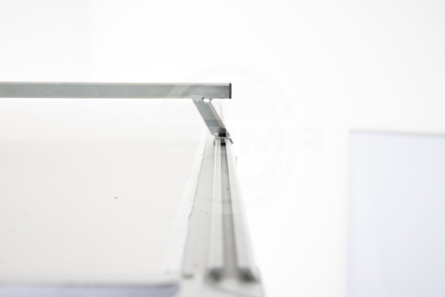 Stema ZT171712.1 Grundträger Dachreling für Kofferbreite 132 cm ab Februar 2024 – Bild 3